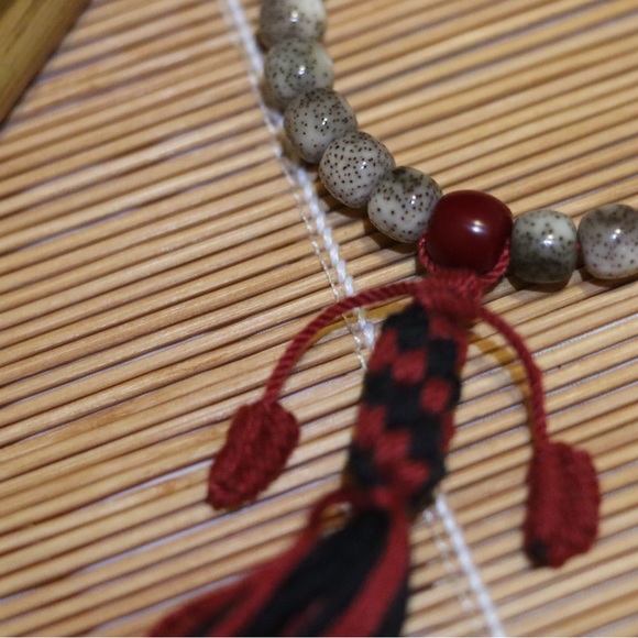 Natural Colorful Bodhi Seed Bracelet - Picture 6 of 6